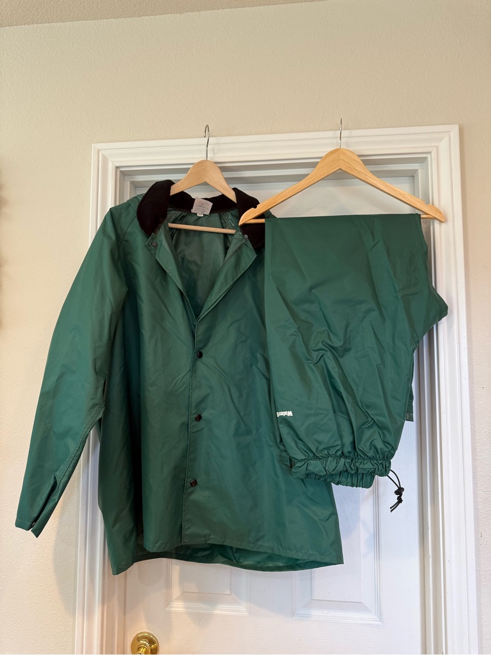 Men's Dark Green Rain Gear